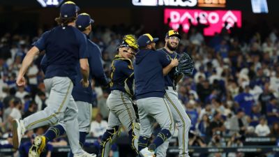 MLB playoffs: Takeaways from NLCS Game 4, ALCS Game 3 - ESPN