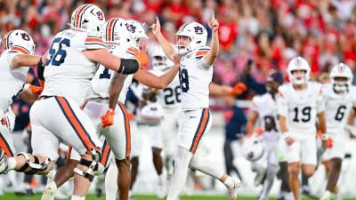 Auburn stuns Georgia after Stockton's fumble dooms Bulldogs - ESPN