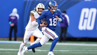 Giants' John Harbaugh not ready to name Week 7 starter at QB - ESPN