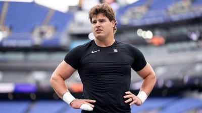 Ravens' Trey Hendrickson has surgery on finger, out vs. Titans - ESPN