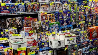At least $963,000 in trading cards stolen from FedEx truck - ESPN