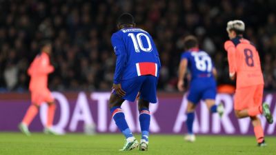 PSG injuries can't overshadow signature UCL win over Barça - ESPN