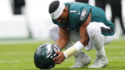 NFLPA demands 'full investigation' into Hurts' medical care - ESPN