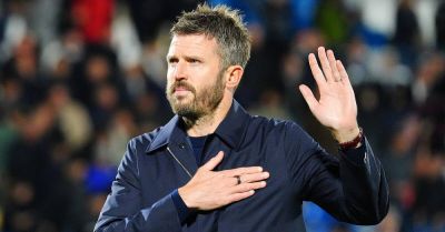 Cesc Fabregas’ Como pile misery on Michael Carrick and Manchester United