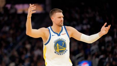 Kristaps Porzingis - Sources -- Warriors exploring options to trade Kristaps Porzingis - ESPN - espn.com - San Francisco - county San Diego