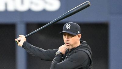 Aaron Boone - Brian Cashman - Boone spurns call for change; Yankees clubhouse a 'strength' - ESPN - espn.com - Usa - New York - county Bay