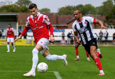 Ebbsfleet United midfielder James Vennings expects the squad to be in the title reckoning this season