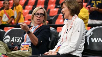 Indiana Fever fire general manager Amber Cox, sources say - ESPN