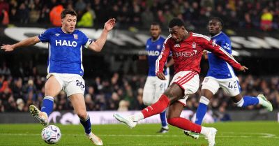 Dara O’Shea helps Ipswich secure battling draw with Nottingham Forest