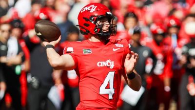 Cincinnati upsets No. 8 Texas Tech behind French's 4 TD passes - ESPN