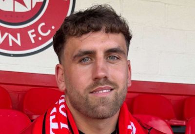 Weekend round-up as Chatham Town secure 3-2 Isthmian Premier victory against Welling United; Whitstable Town, Ashford United, Punjab United, Sittingbourne and Sheppey United win in Isthmian South East