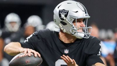 Kirk Cousins to remain Raiders' starting QB, Klint Kubiak says - ESPN
