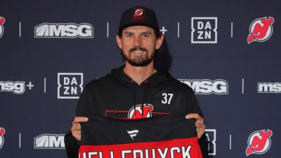 Connor Hellebuyck eager to make Devils debut vs. Stars - ESPN