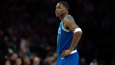 Anthony Edwards - Luka Doncic - Chris Finch - Sources - Wolves' Anthony Edwards (knee) to miss up to 2 months - ESPN - espn.com - county Cleveland - state Minnesota - county Cavalier