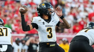 Idaho ends Montana State's 19-game win streak on 2-point conversion - ESPN