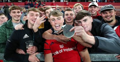 ‘Don’t want to blow too much smoke up his backside’: McMillan praises Munster rookie Charlie O’Shea