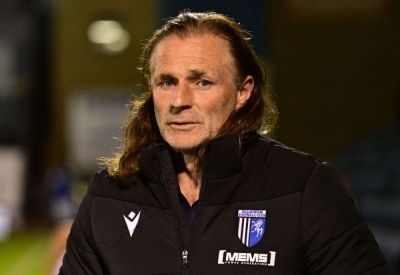 Gillingham manager Gareth Ainsworth wants the club’s fanbase to take a step back from voicing their frustrations and back the players ahead of trip to Shrewsbury in League 2
