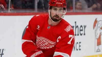 Red Wings - Dylan Larkin - Dylan Larkin to debut for Red Wings despite demanding trade - ESPN - espn.com - state Minnesota - county Mason