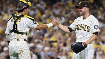 Padres avoid elimination vs. Brewers, force Game 4 of NLDS - ESPN