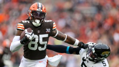 Veteran TE David Njoku confirms his Browns tenure is over - ESPN