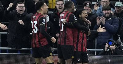 David Moyes - Amine Adli scores winner as in-form Bournemouth come back to beat 10-man Everton - breakingnews.ie - county Hill - county Cherry