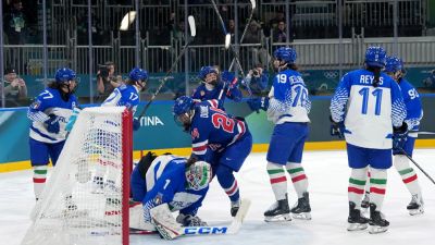 Team USA women's hockey team crushes Italy in dominant quarterfinal rout, advances to Olympic semifinals