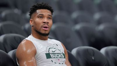 Giannis Antetokounmpo addresses Bucks commitment, title drive - ESPN