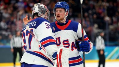 U.S. men's hockey stays unbeaten, is No. 2 seed for knockouts - ESPN