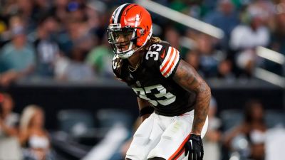 Browns safety Ronnie Hickman assaulted at New York City hotel, team says
