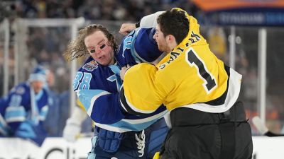 Andrei Vasilevskiy - Jeremy Swayman - Lightning, Bruins goalies fight during Stadium Series matchup - foxnews.com - county Bay