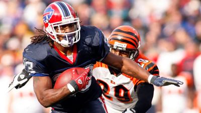 Ex-NFL star Marshawn Lynch claims dysfunction on Bills' coaching staff while he played for team