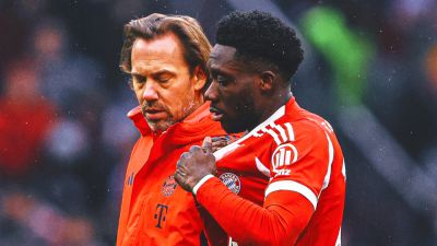 Alphonso Davies - Vincent Kompany - Canada Captain Alphonso Davies Limps Off With Injured Hamstring In Bayern Win - foxnews.com - Usa - Mexico - Canada