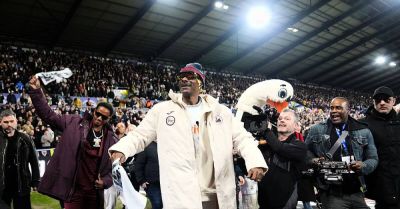 Snoop Dogg welcomed by excited football fans on first Swansea visit
