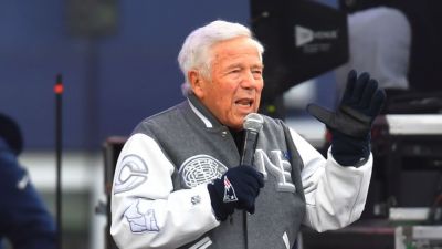 Sources: Robert Kraft not voted for Hall of Fame Class of '26 - ESPN