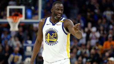Steph Curry - Sources: Draymond Green involved in Warriors' trade talks - ESPN - espn.com - county Bucks - county Green