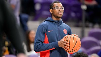 Tommy Lloyd - Bryce James, son of LeBron, to redshirt freshman year at Arizona - ESPN - espn.com - Los Angeles - state Arizona