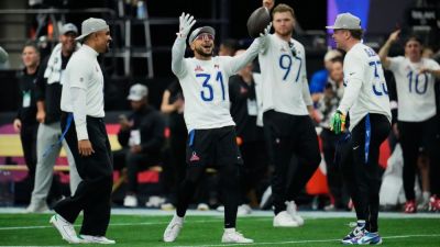 MVPs Antoine Winfield Jr., George Pickens lead NFC Pro Bowl win - ESPN