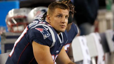 Rob Gronkowski jokes about Tom Brady's Hall of Fame candidacy after Bill Belichick, Robert Kraft miss out