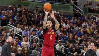 Sources: Lonzo Ball traded to Jazz, to become free agent - ESPN