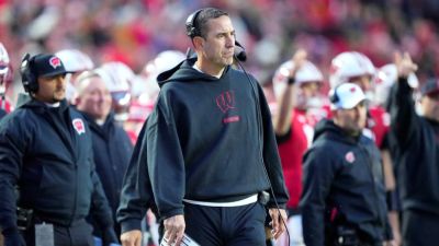 Badgers' Luke Fickell asked to forgo extension amid struggles - ESPN