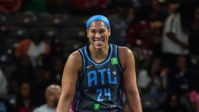 Four-time WNBA All-Star Brionna Jones has torn meniscus - ESPN - espn.com - Usa - Czech Republic - state Connecticut