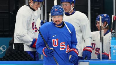 Jake Guentzel - Mike Sullivan - Matthew Tkachuk - Patrick Kane - Jack Eichel - Charlie Macavoy - Auston Matthews named U.S. men's hockey captain at Olympics - ESPN - espn.com - Usa - Mexico - Canada - state Arizona - state California