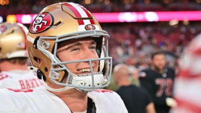 Sources: 49ers not planning to trade QB Mac Jones this offseason - ESPN