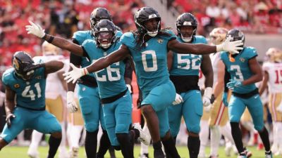 LB Devin Lloyd agrees to 3-year, $45M deal with Panthers, source says - ESPN