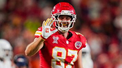 Travis Kelce - Ian Rapoport - Trent Macduffie - Jay Biggerstaff - Travis Kelce's reported contract details revealed with expected Chiefs return - foxnews.com - Los Angeles