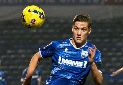 Gareth Ainsworth - Milton Keynes - Luke Cawdell - Sam Gale - Medway Sport - Gillingham defender Sam Gale missed Tuesday’s game against MK Dons after revealing he needed hospital treatment after falling ill - kentonline.co.uk