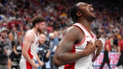Bradley's buzzer-beater puts No. 2 Arizona in Big 12 final - ESPN