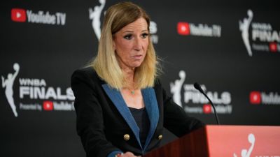 Cathy Engelbert - WNBA sees urgent need to reach new CBA by Monday to not impact season - ESPN - espn.com - New York