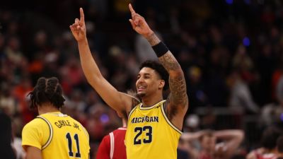 Yaxel Lendeborg's 3 sends Michigan to Big Ten title game - ESPN