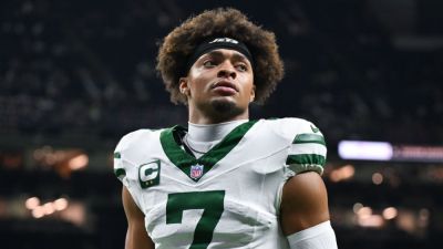 Sources: Jets to trade QB Justin Fields to Chiefs for 2027 pick - ESPN